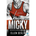 Kissing Micky